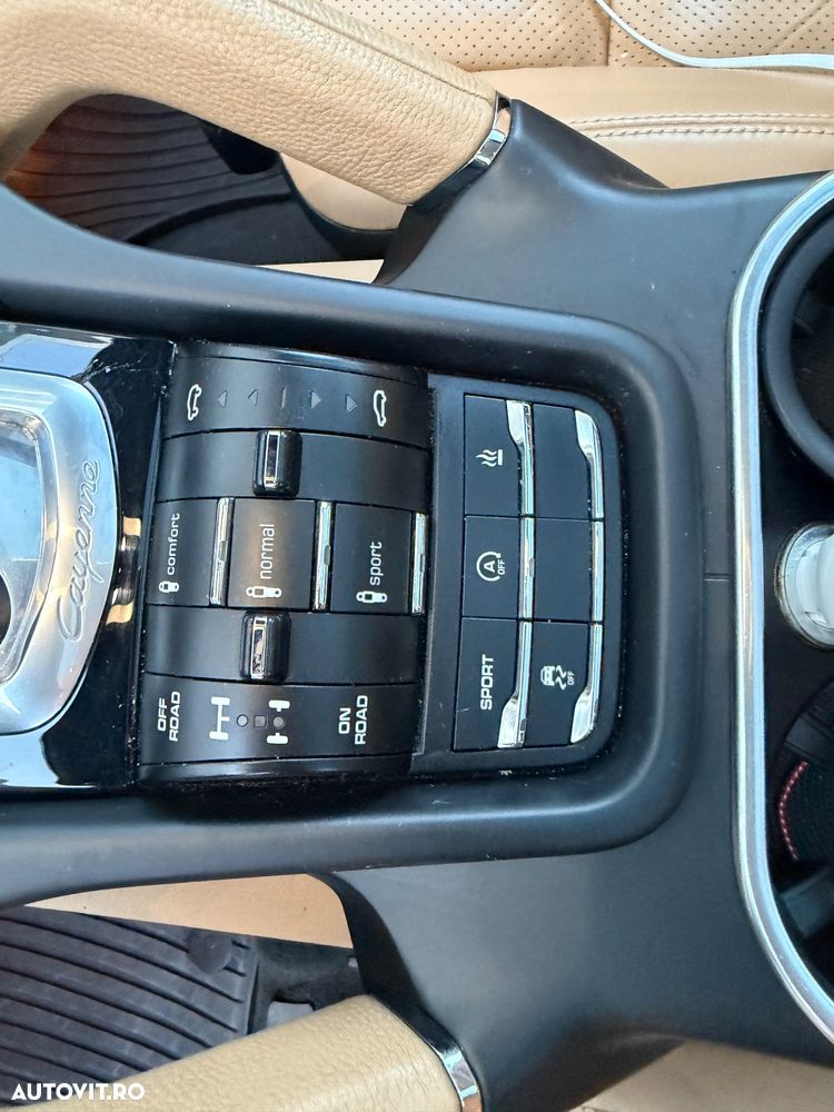 Porsche Cayenne - 20