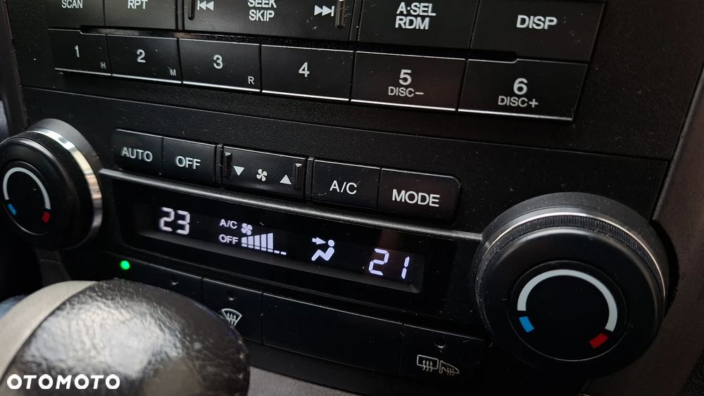 Honda CR-V 2.0i-VTEC Automatik Elegance 50 Jahre Edition - 26