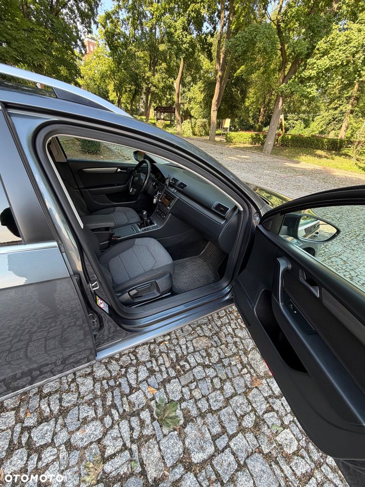 Volkswagen Passat 2.0 TDI DPF Comfortline - 10