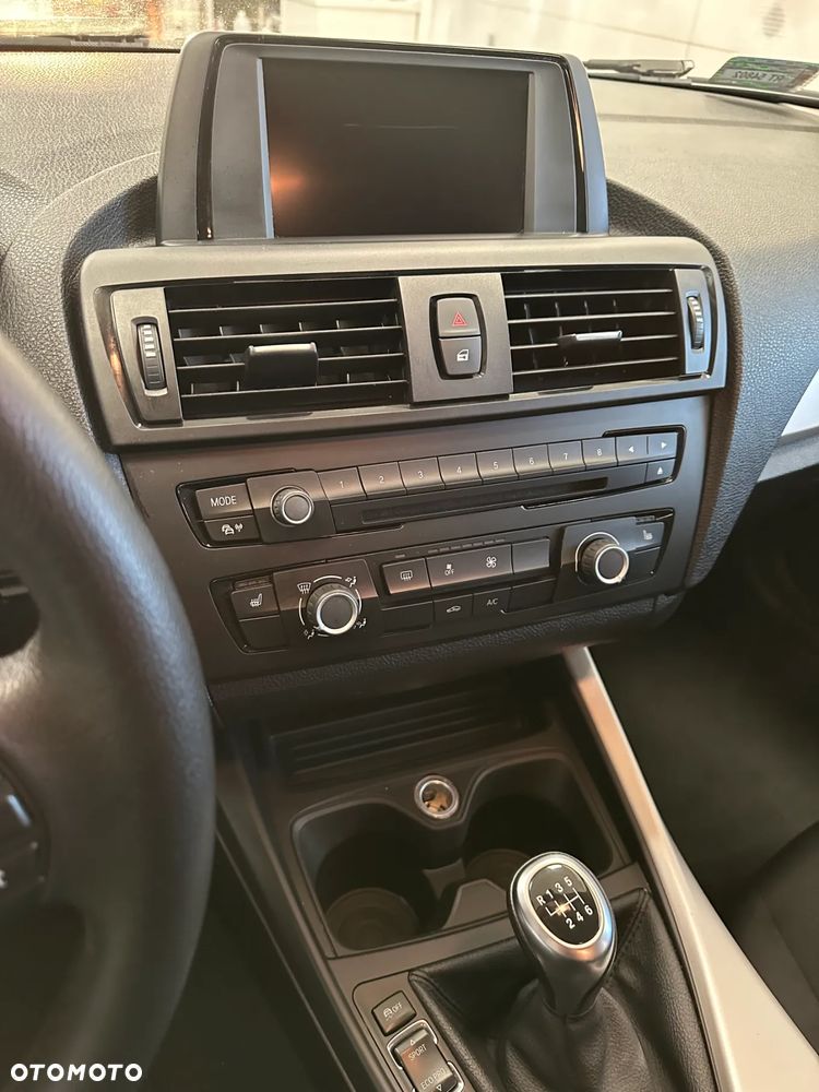 BMW Seria 1 116d - 12