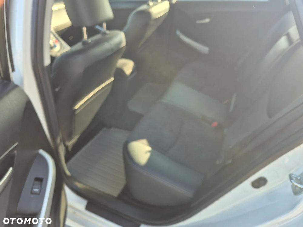 Toyota Prius 1.8 HSD Premium - 8
