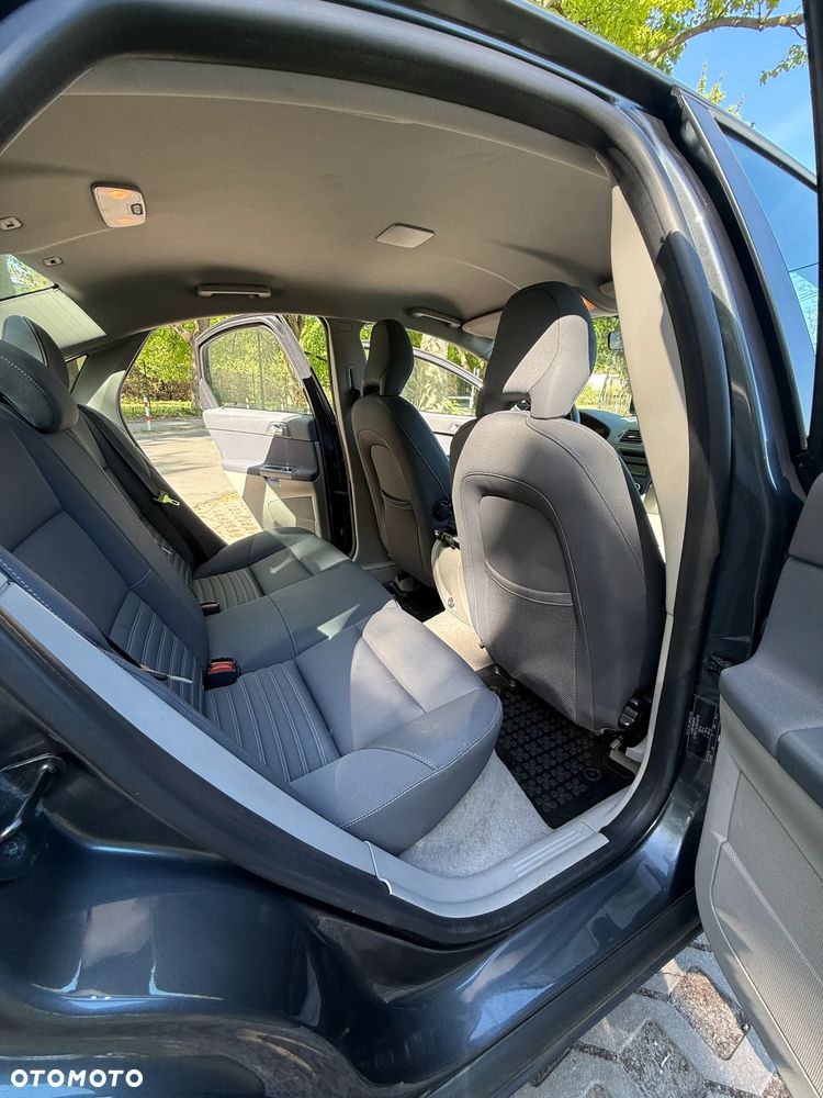 Volvo S40 - 14