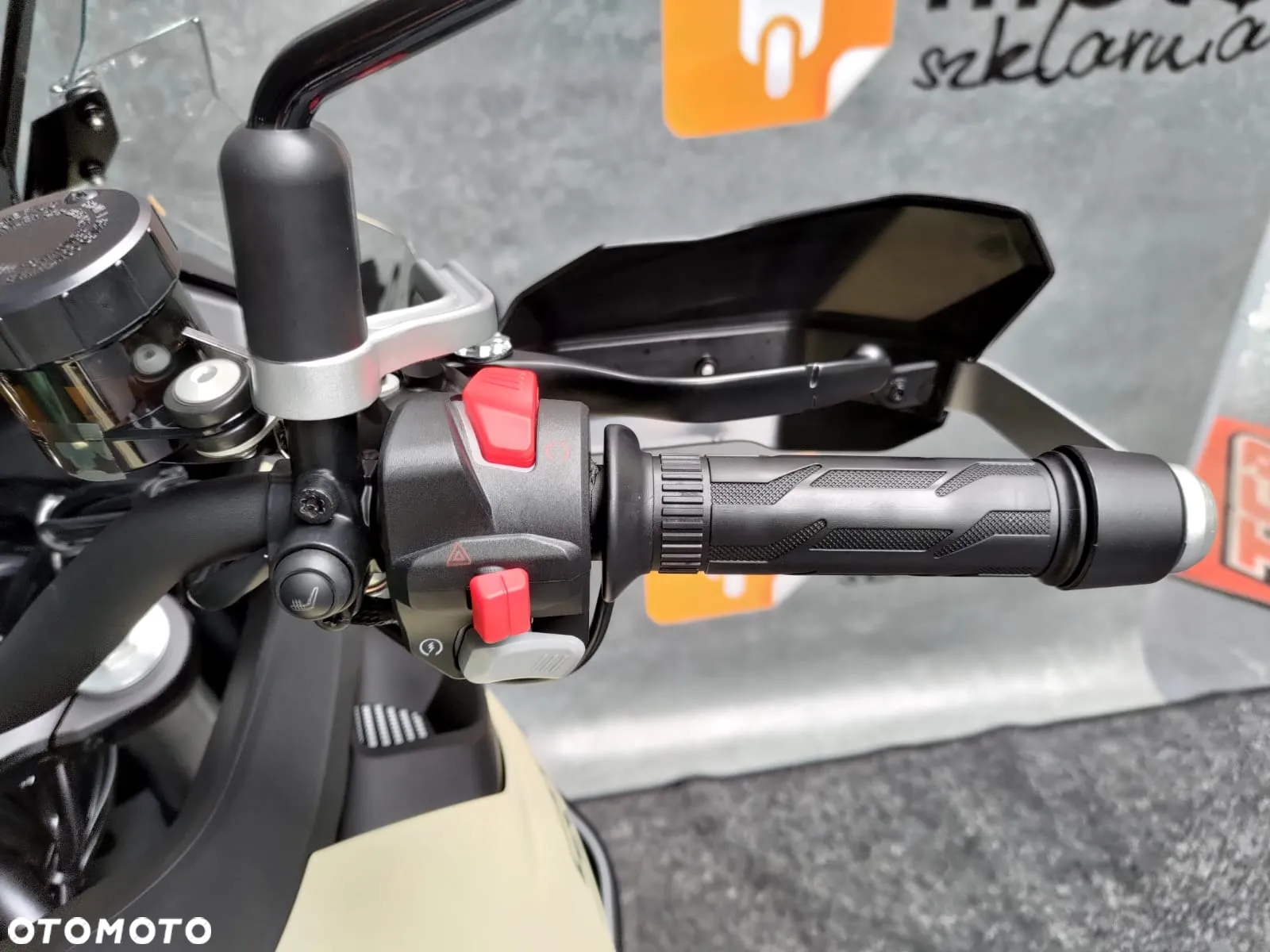 QJMOTOR SRT 800SX - 33