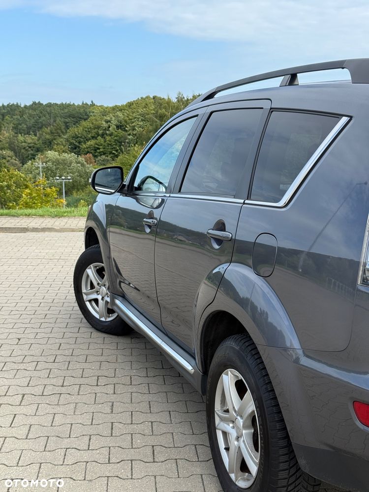 Mitsubishi Outlander 2.0 Intense + 2WD CVT - 7