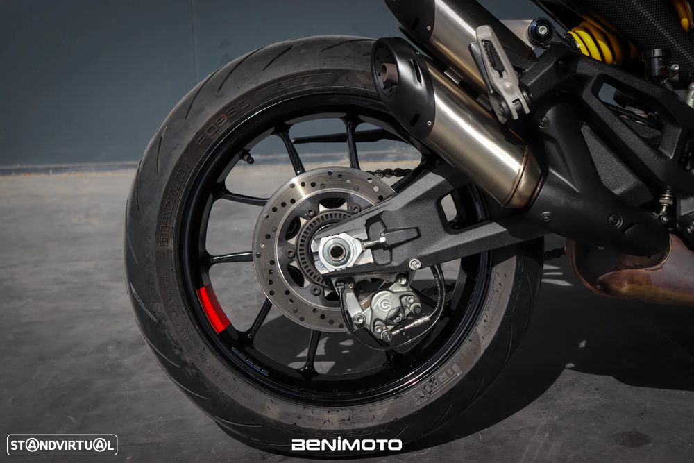 Ducati Monster - 19
