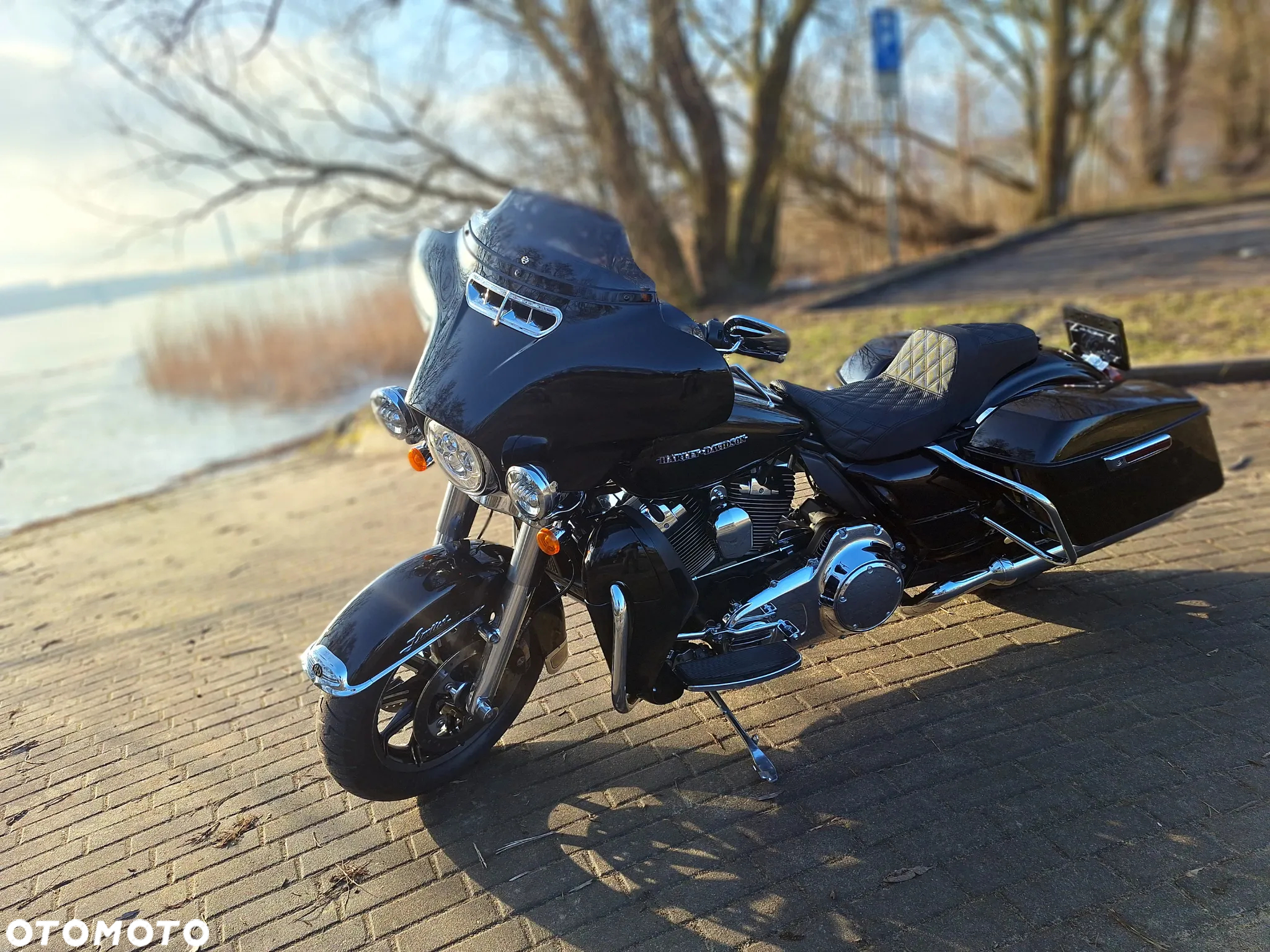 Harley-Davidson Touring Electra Glide - 22
