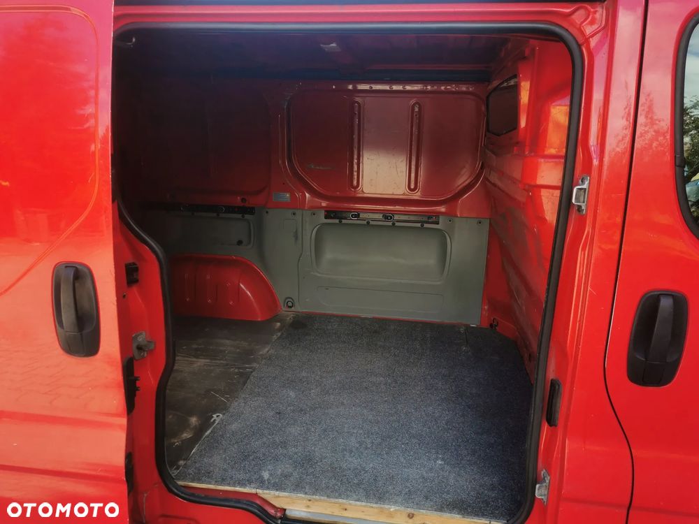 Renault Trafic - 15