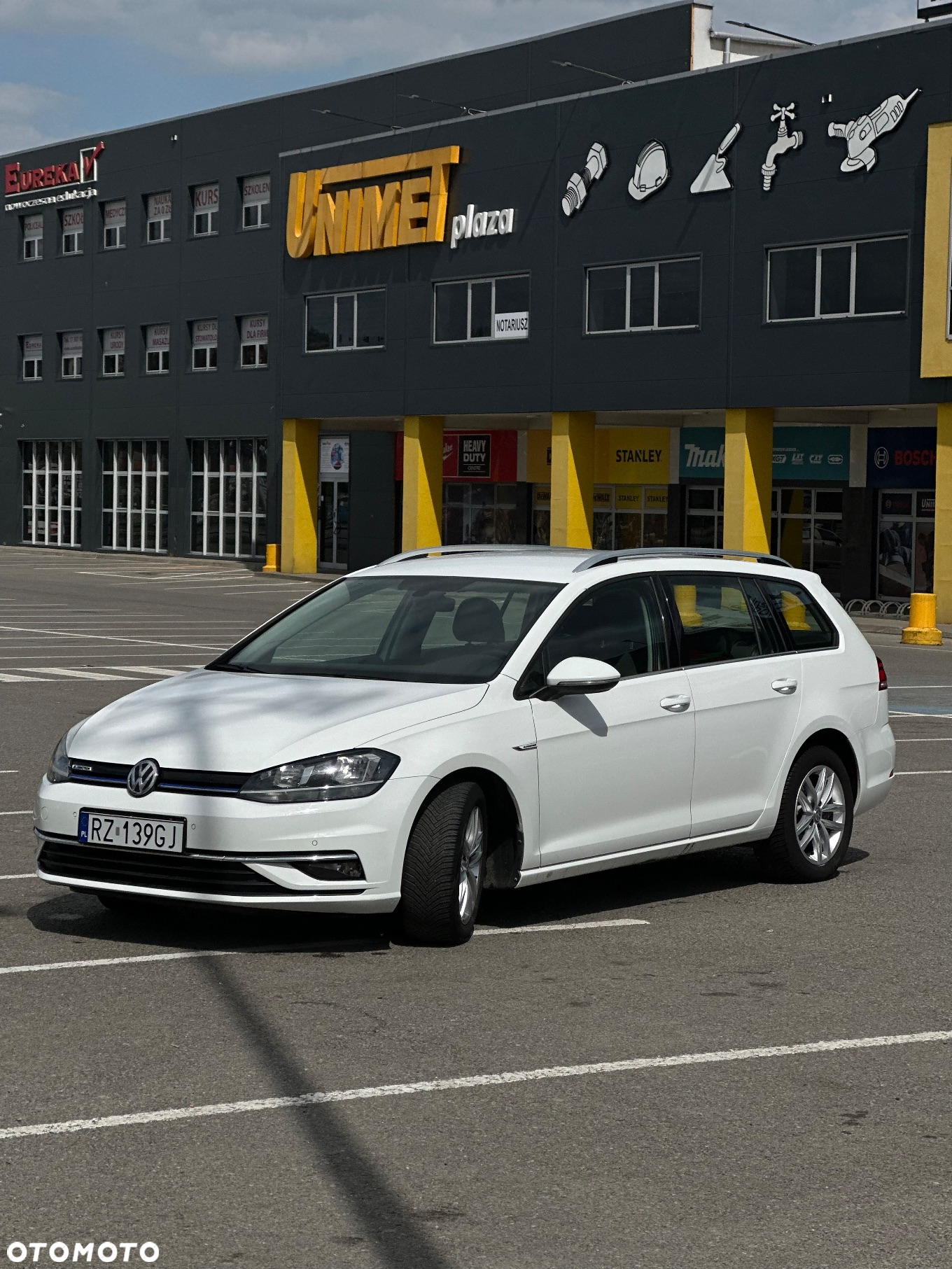 Volkswagen Golf 1.4 TSI BlueMotion Technology DSG Comfortline - 2