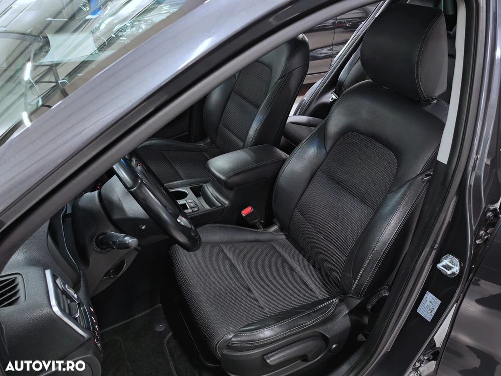 Kia Sportage 1.7 DSL 7DCT 4x2 Style - 9