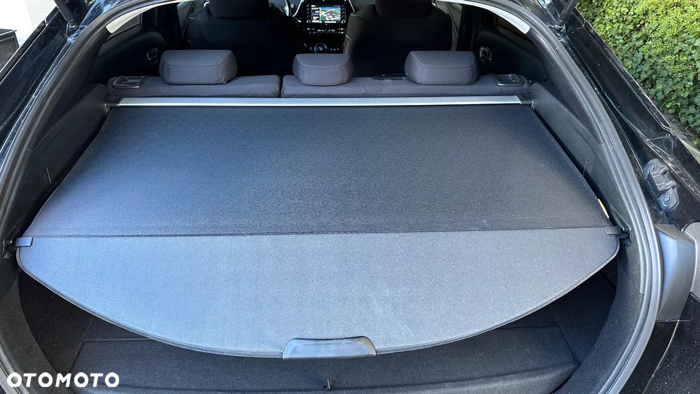 Toyota Prius Plug-in 1.8 Hybrid Executive - 11