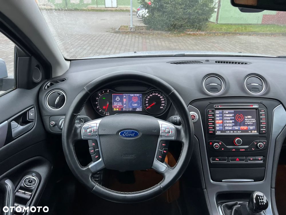 Ford Mondeo 2.0 Platinium X - 14