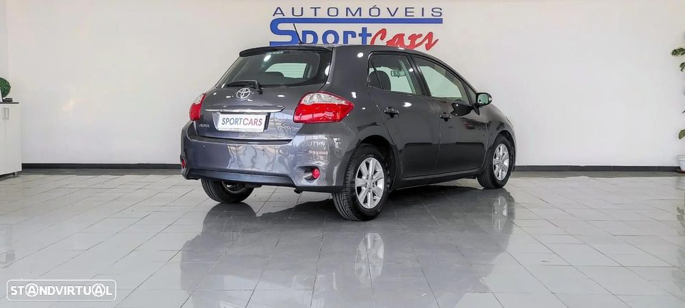 Toyota Auris 1.4 D-4D Sol - 13