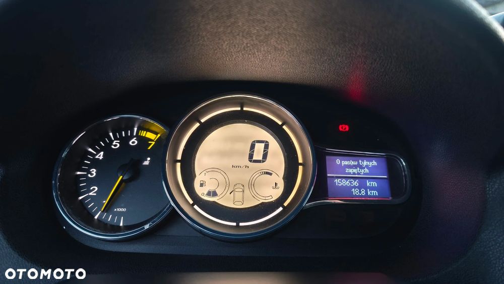Renault Megane 1.6 16V 110 Paris - 12