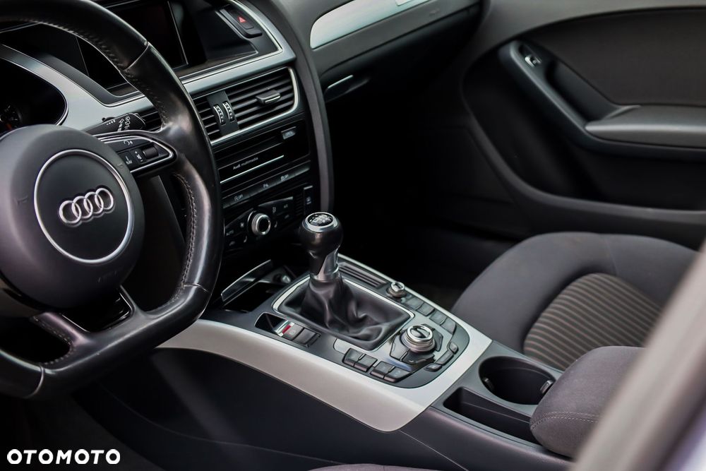 Audi A4 Avant 2.0 TDI quattro - 8