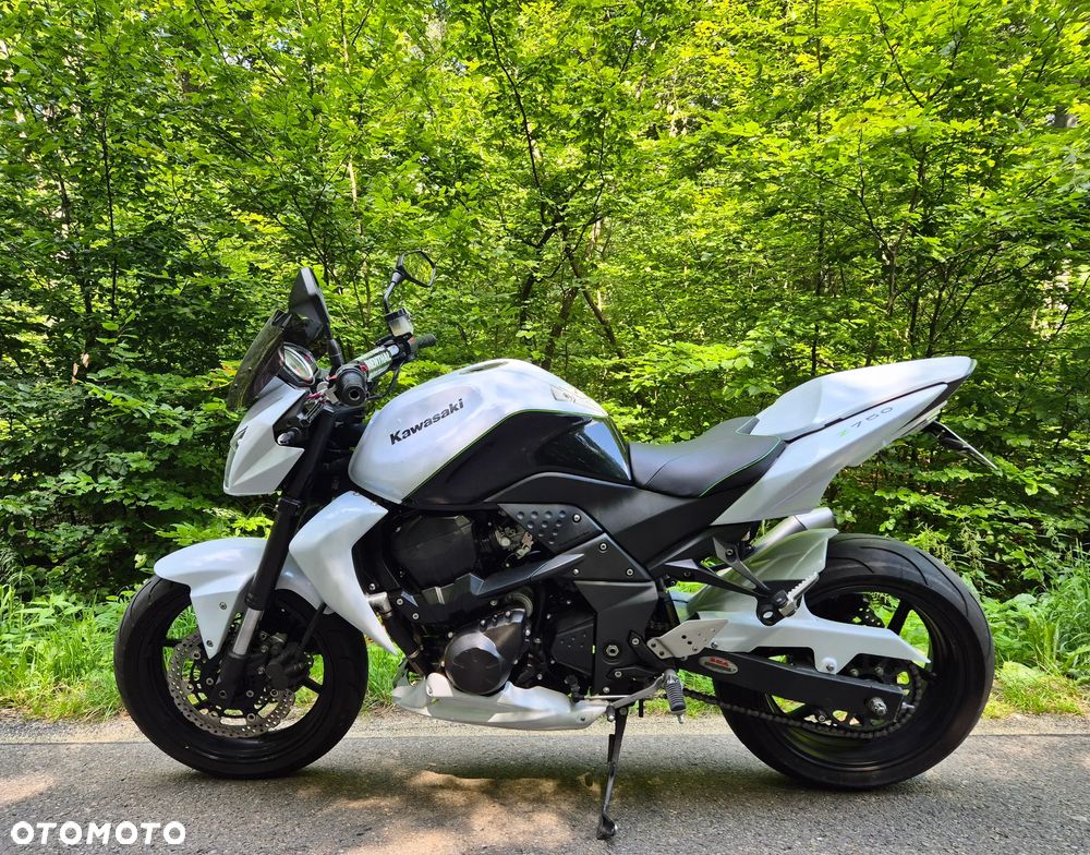 Kawasaki ZR - 2