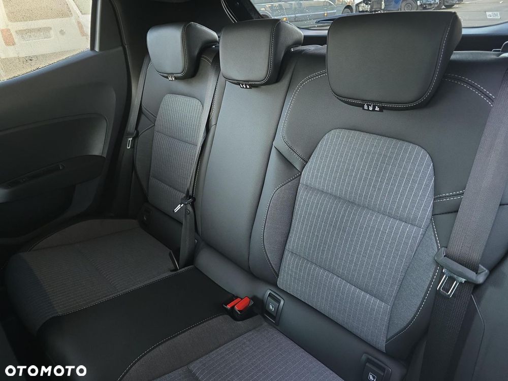 Renault Clio 1.0 TCe Techno - 11