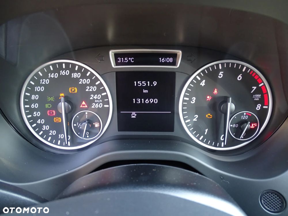 Mercedes-Benz Klasa A 180 (BlueEFFICIENCY) Urban - 27