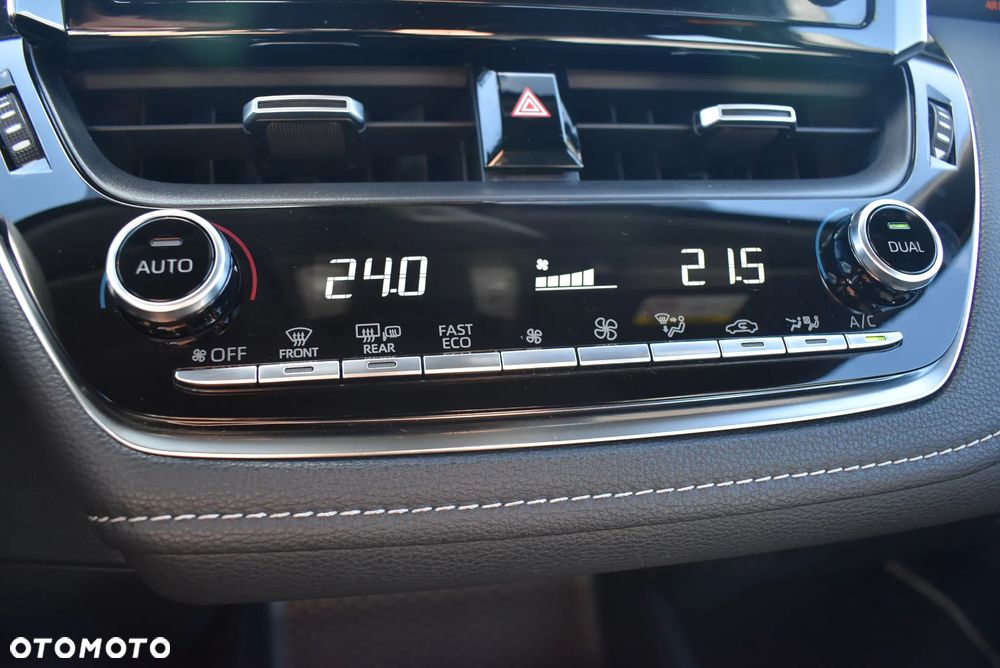 Toyota Corolla 2.0 Hybrid Comfort - 27
