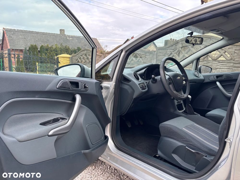Ford Fiesta - 6