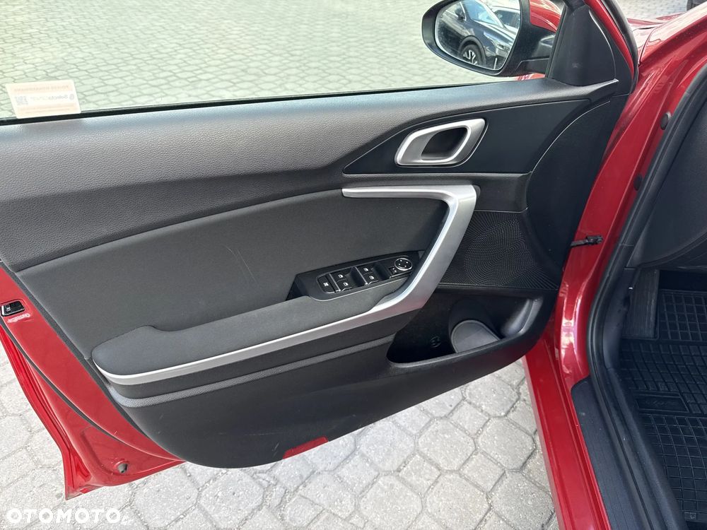 Kia Ceed 1.5 T-GDI M DCT - 10