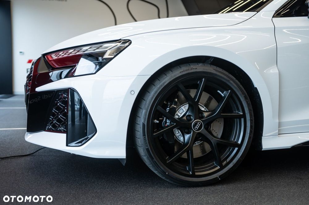 Audi RS3 Limousine - 5
