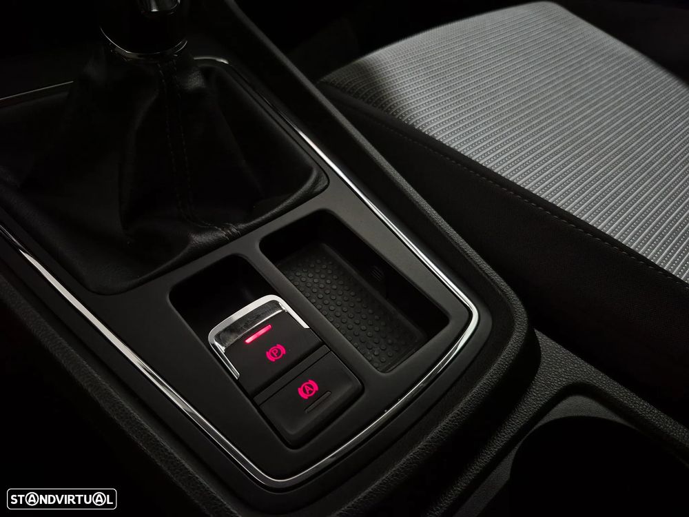 SEAT Leon 1.6 TDI S&S Style - 14