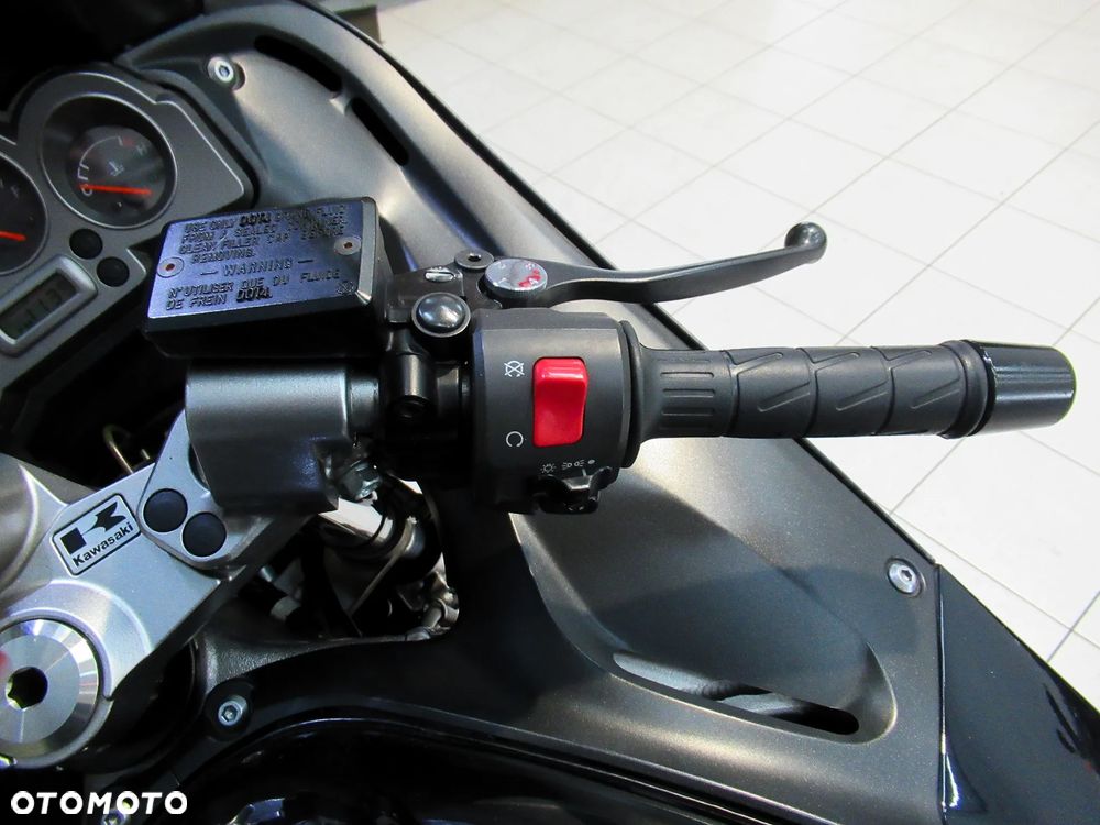 Kawasaki ZZR - 17