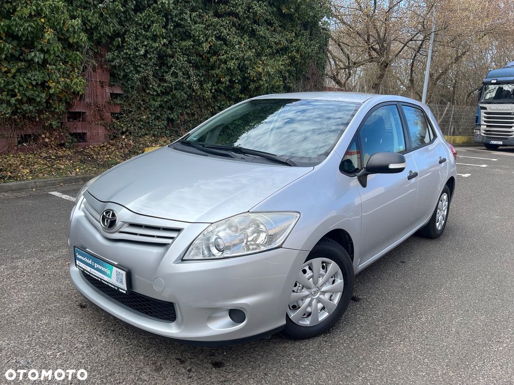 Toyota Auris 1.33 VVT-i Terra - 3