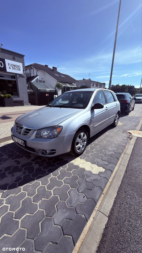 Kia Cerato - 2