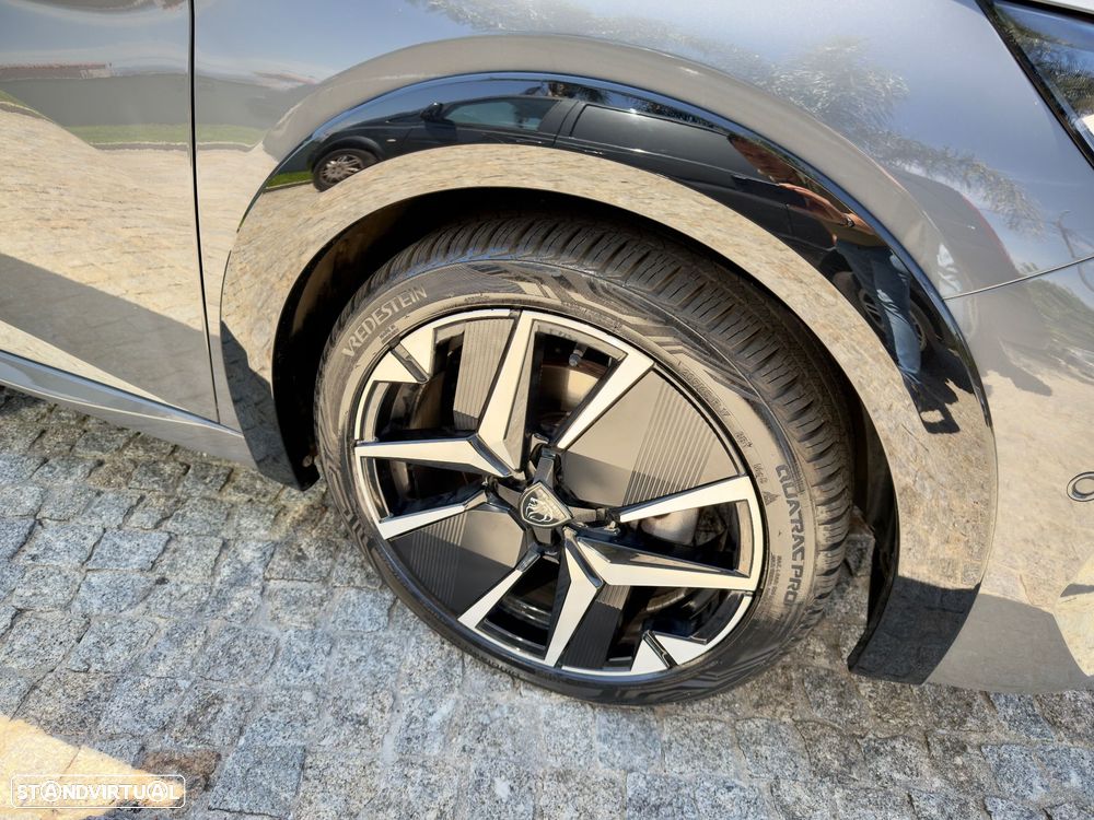 Peugeot 208 1.2 Hybrid GT e-DCS6 - 7