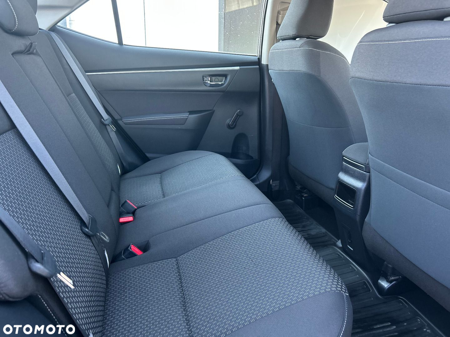 Toyota Corolla 1.6 Premium EU6 - 10