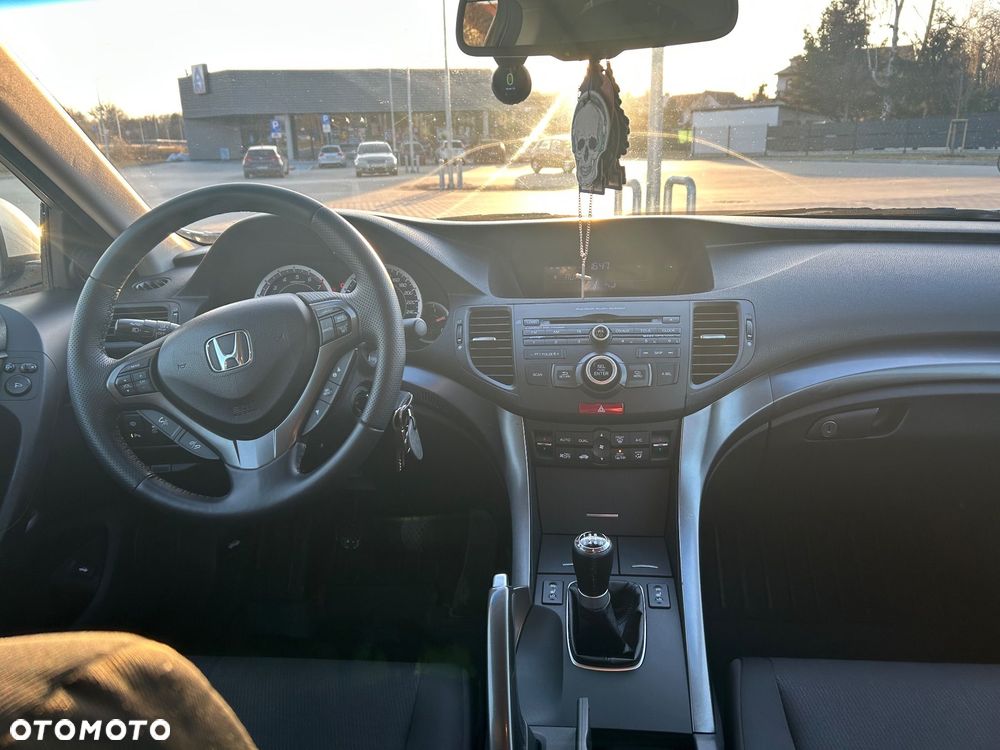 Honda Accord 2.0 Elegance - 19