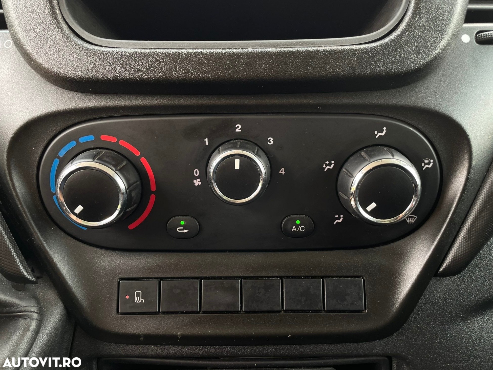 Iveco Daily 3.0 D FRIGORIFIC 2 COMP - 33