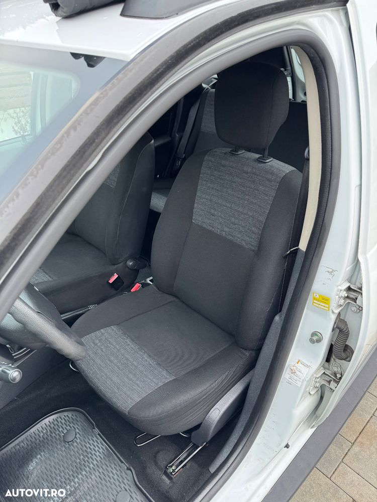 Dacia Duster 1.6 4x2 Prestige - 12