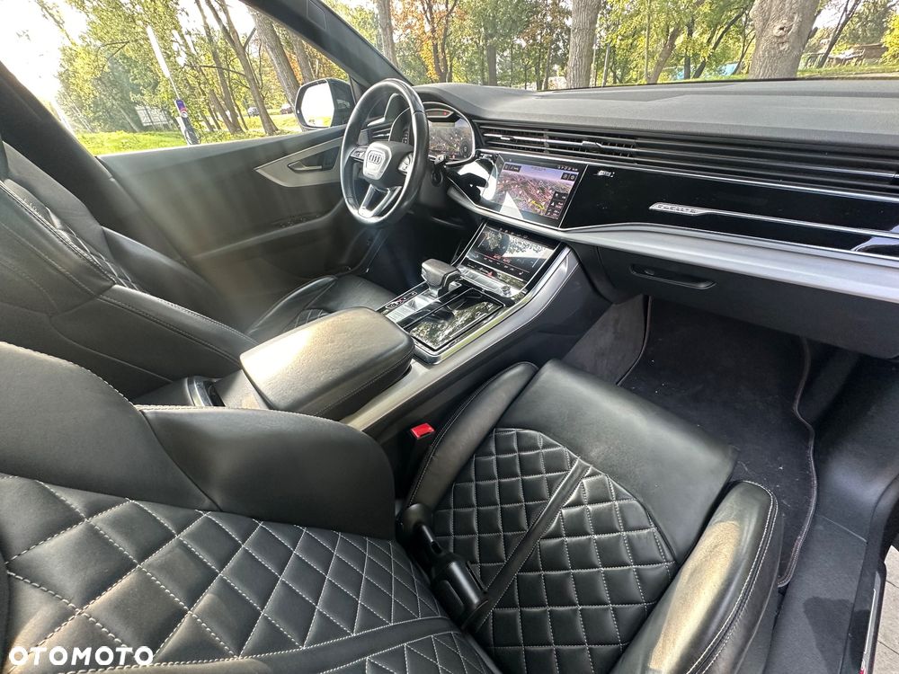 Audi Q8 - 13