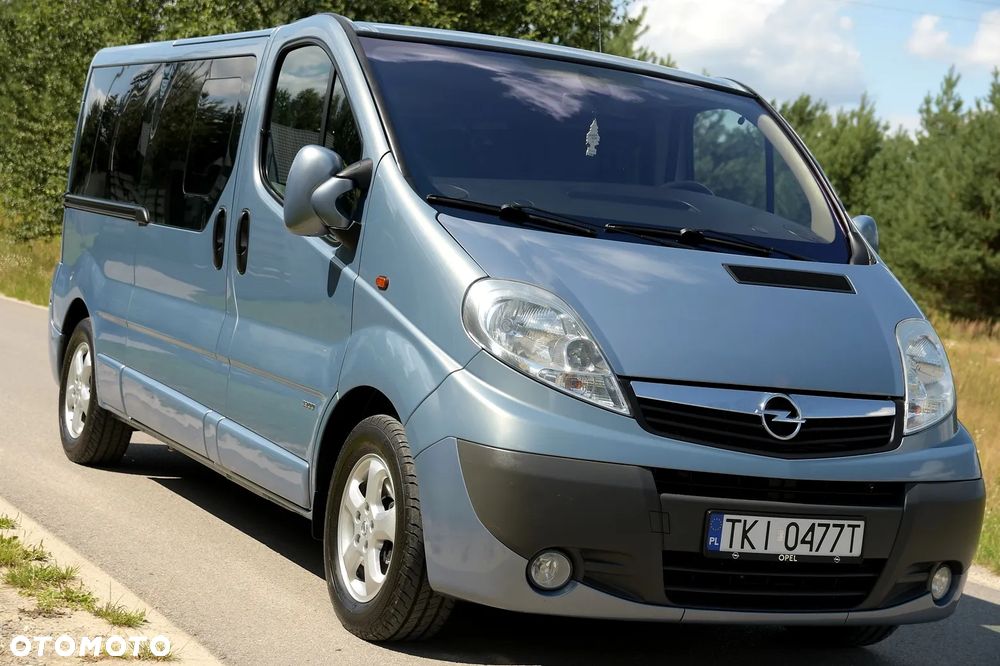 Opel Vivaro - 1