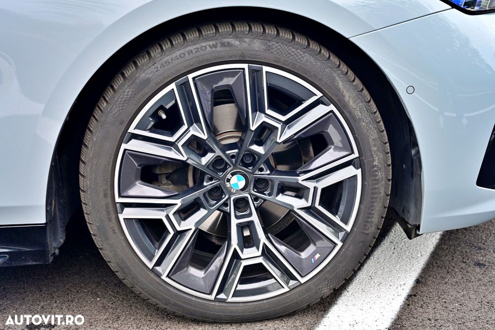 BMW Seria 5 520d AT MHEV - 36