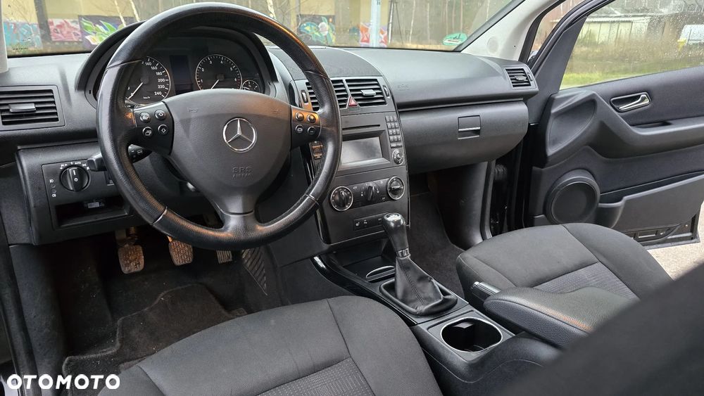Mercedes-Benz Klasa A 160 BlueEFFICIENCY Avantgarde - 21