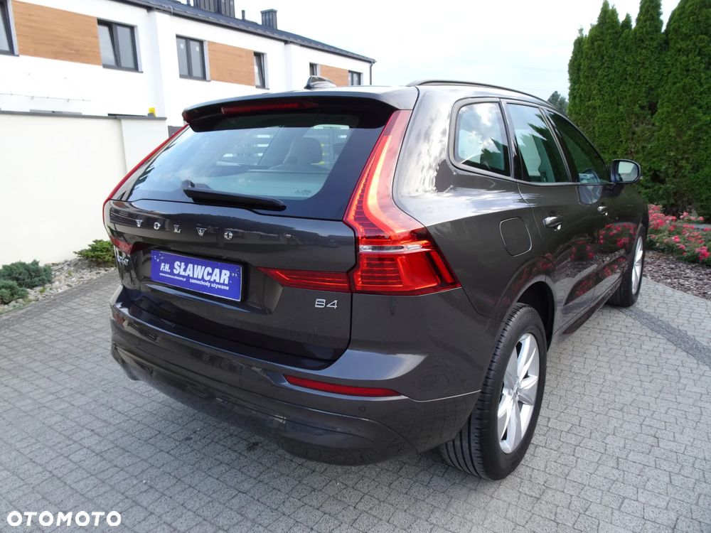 Volvo XC 60 B4 D Momentum Pro - 8