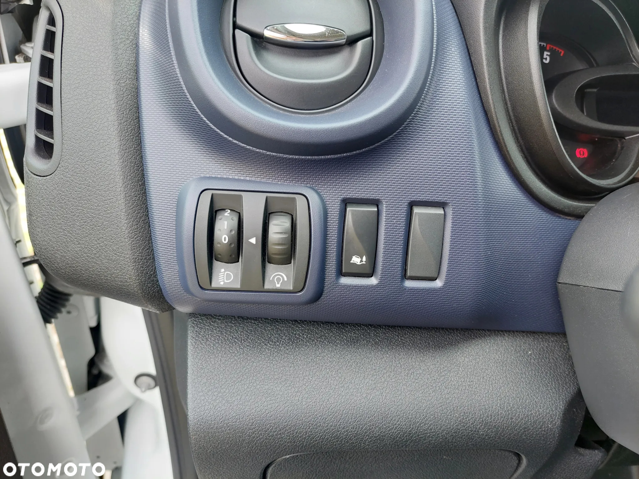 Renault Trafic - 20