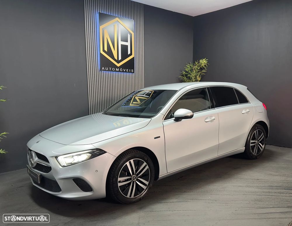 Mercedes-Benz A 250 e Style Plus - 2