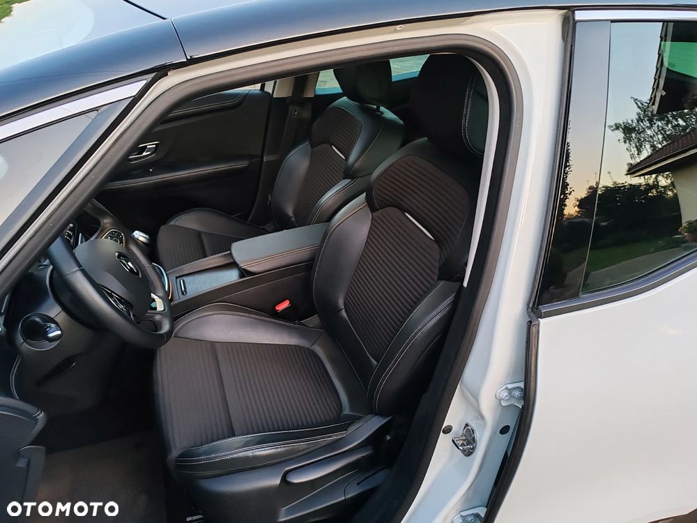 Renault Scenic - 23