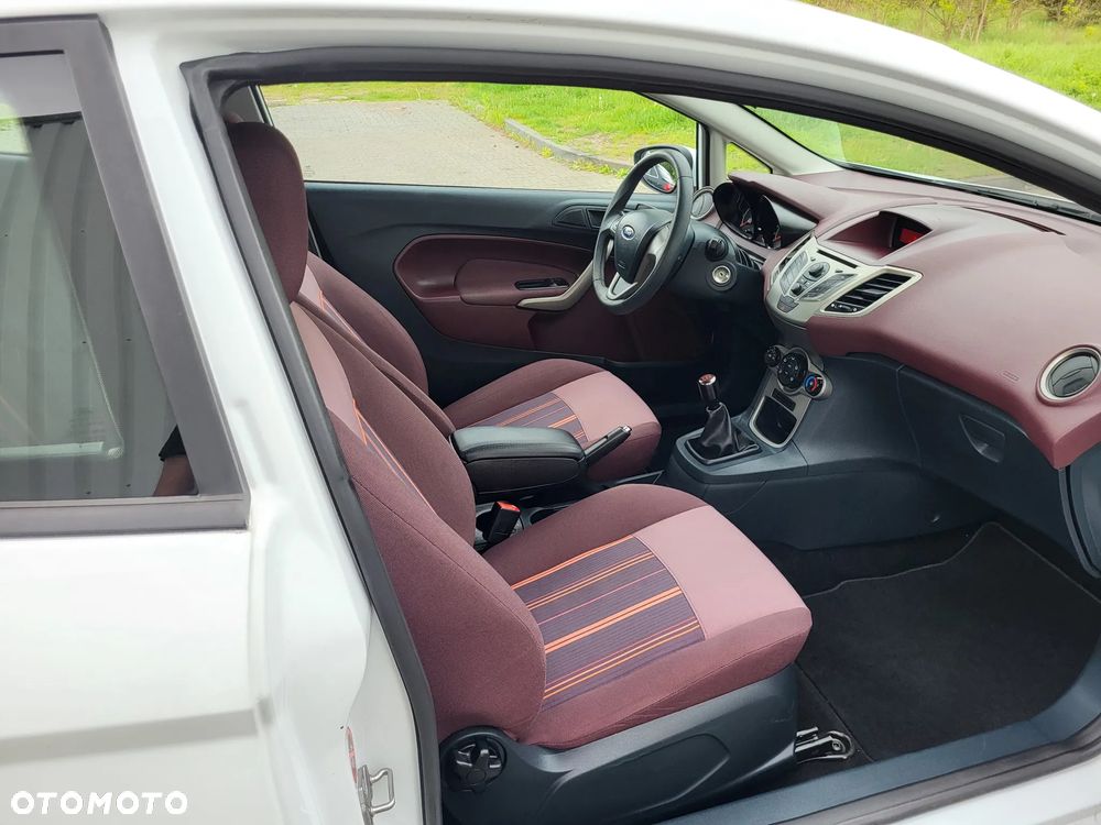 Ford Fiesta - 16