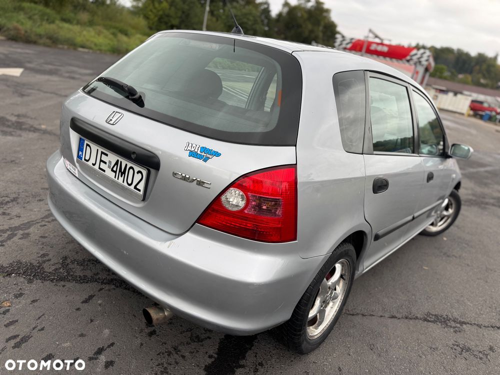 Honda Civic 1.4i S - 4