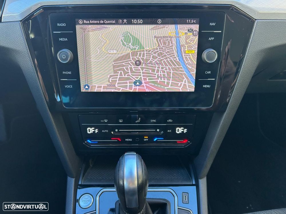 VW Passat Variant 2.0 TDi Business DSG - 40