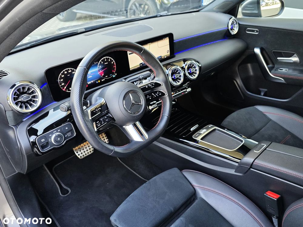 Mercedes-Benz Klasa A 200 AMG Line 7G-DCT - 16
