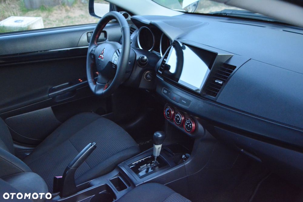 Mitsubishi Lancer - 9