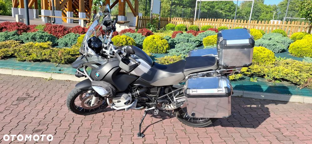 BMW R - 1