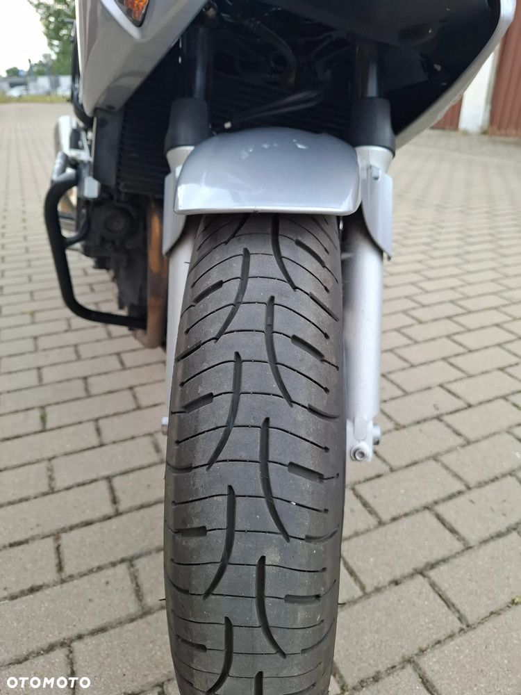 Honda CBF - 10