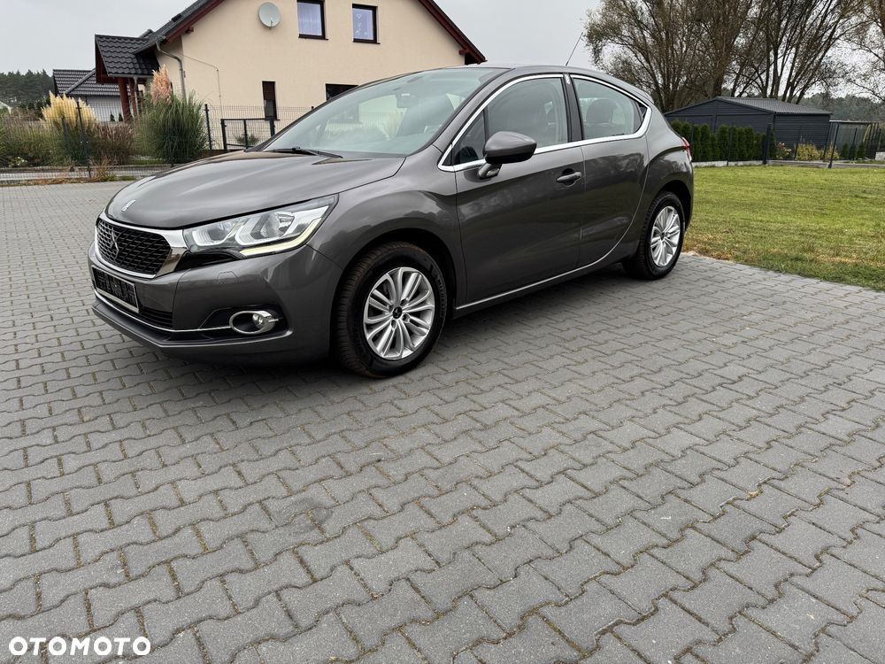 Citroën DS4 e-HDi 115 Chic - 4